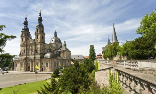 Der Dom St. Salvator und die Michaelskirche in Fulda
