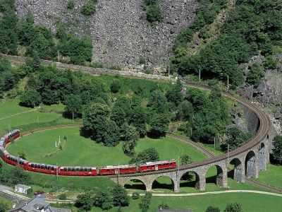 Comer See – Bernina Express
