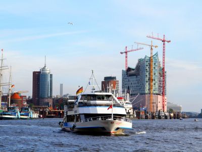 Maritime Erlebnisse in + bei Hamburg