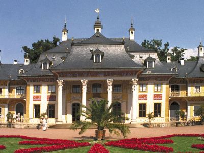 Kamelienblüte in Königsbrück und Park Schloss Pillnitz