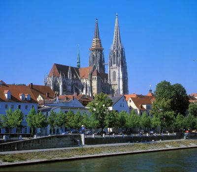 Regensburg mit Schifffahrt Donau-Durchbruch