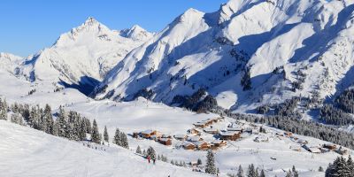 TIROLER BERGE GANZ IN WEISS