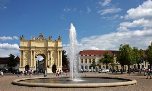 Potsdam - Brandenburger Tor am Luisenplatz