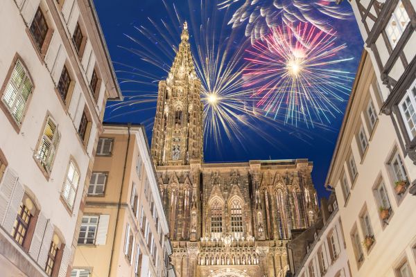 Feuerwerk über dem Straßburger Münster