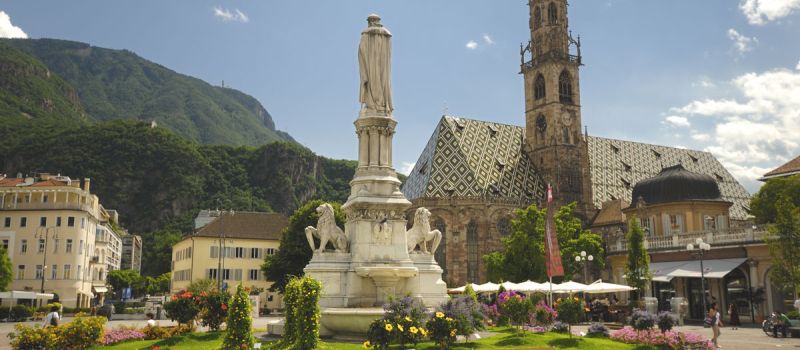 Alpenrosenfest in Südtirol mit den Ladinern