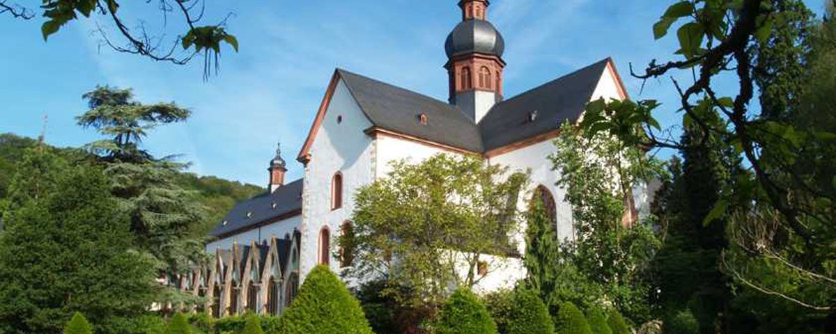 Internationaler Ostereiermarkt im Kloster Eberbach