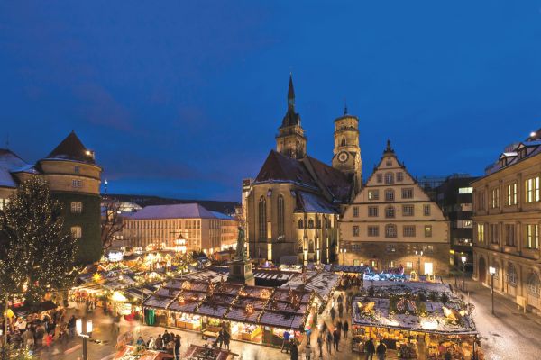 Stuttgarter Weihnachtsmarkt auf dem Schillerplatz