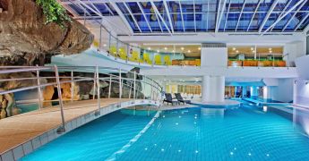 Life Class Hotels Portoroz - Pool mit Thermo Mineralwasser
