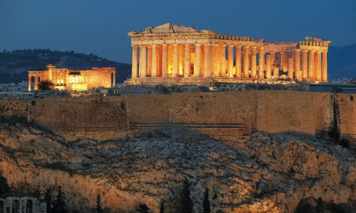 beleuchtete Akropolis in Athen