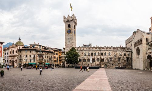 Piazza Duomo in Trient