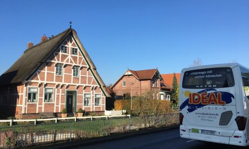 IDEAL-Bus in Jork im Alten Land