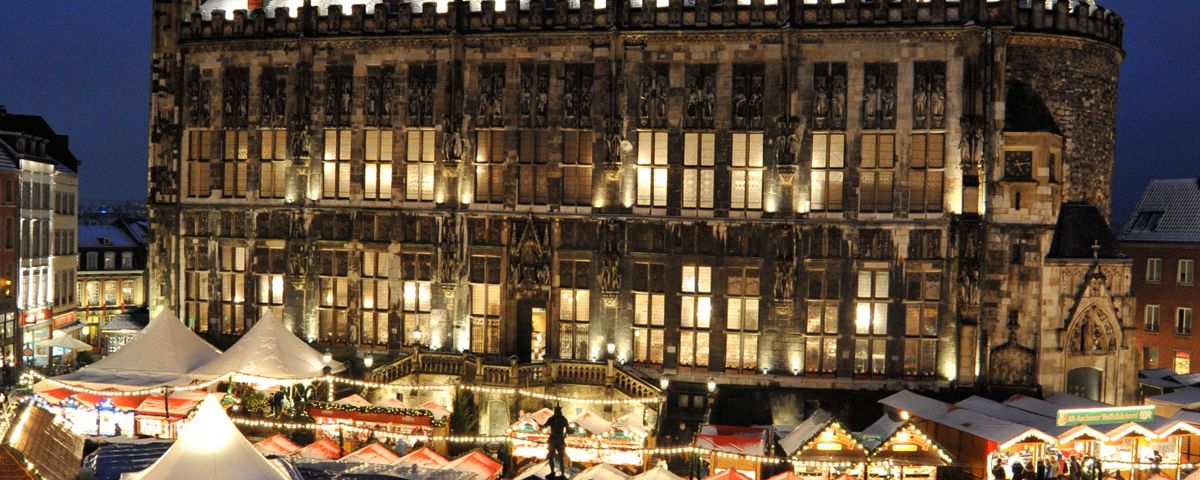 Zu Nikolaus: Aachener Weihnachtsmarkt