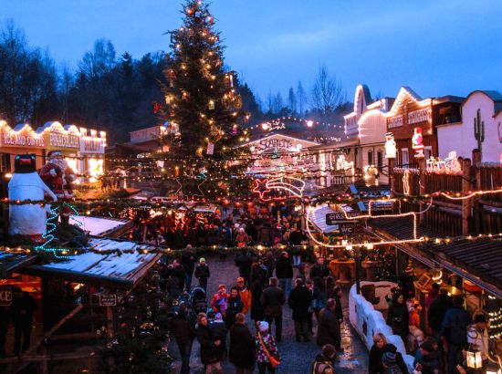 Deutsch-amerikanischer Weihnachtsmarkt Pullman City