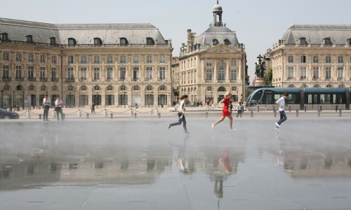 Bordeaux - Le miroir d'eau place de la Bourse