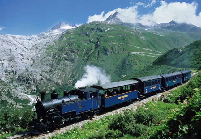 Alpenerlebnis mit der Furka-Dampfbahn