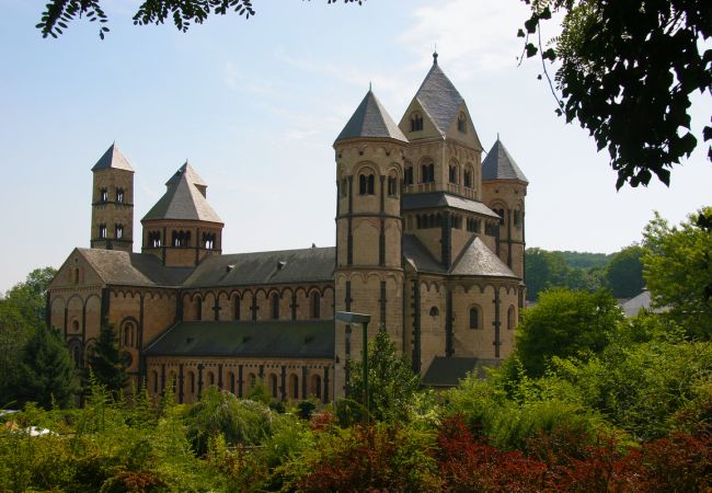Die Eifel und Kloster Maria Laach