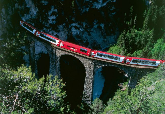 Bernina Bahn und Glacier Express
