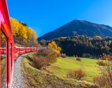 Mit dem Bernina Express durch die Schweiz