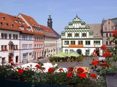 Weimar mit Töpfermarkt und geführtem Stadtrundgang/-rundfahrt