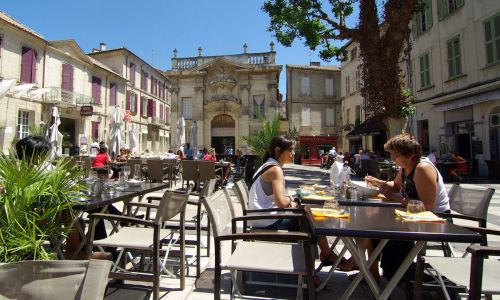 Avignon - Place Crillon, Straßencafé 