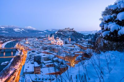Salzburg - Stadtpanorama im Winter 