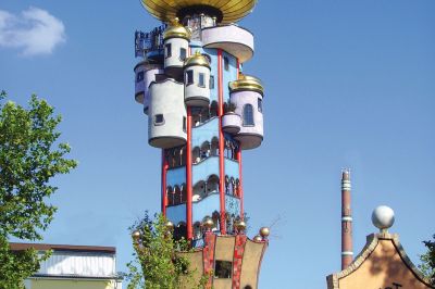Kuchlbauer Turm - ein Hundertwasser Architekturprojekt geplant und bearbeitet von Architekt Peter Pelikan