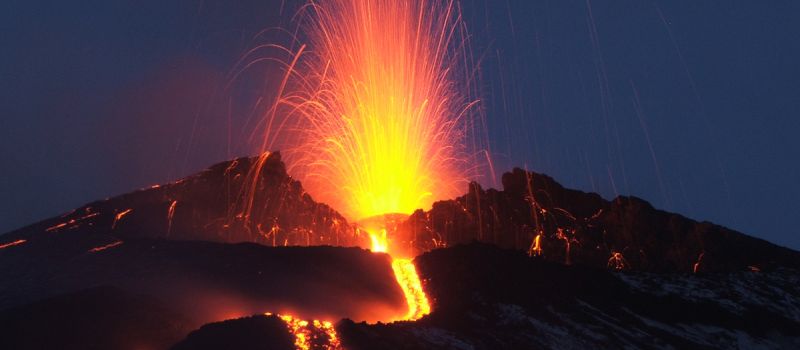 SIZILIEN - rauchende Vulkane