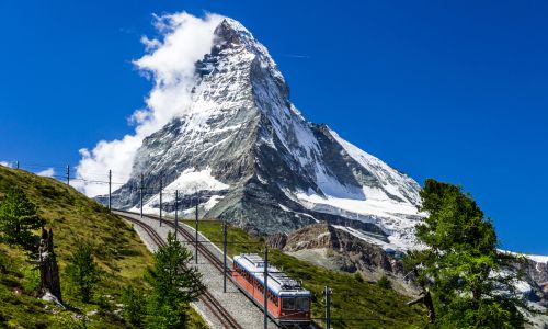 Gornergratbahn vor dem Matterhorn